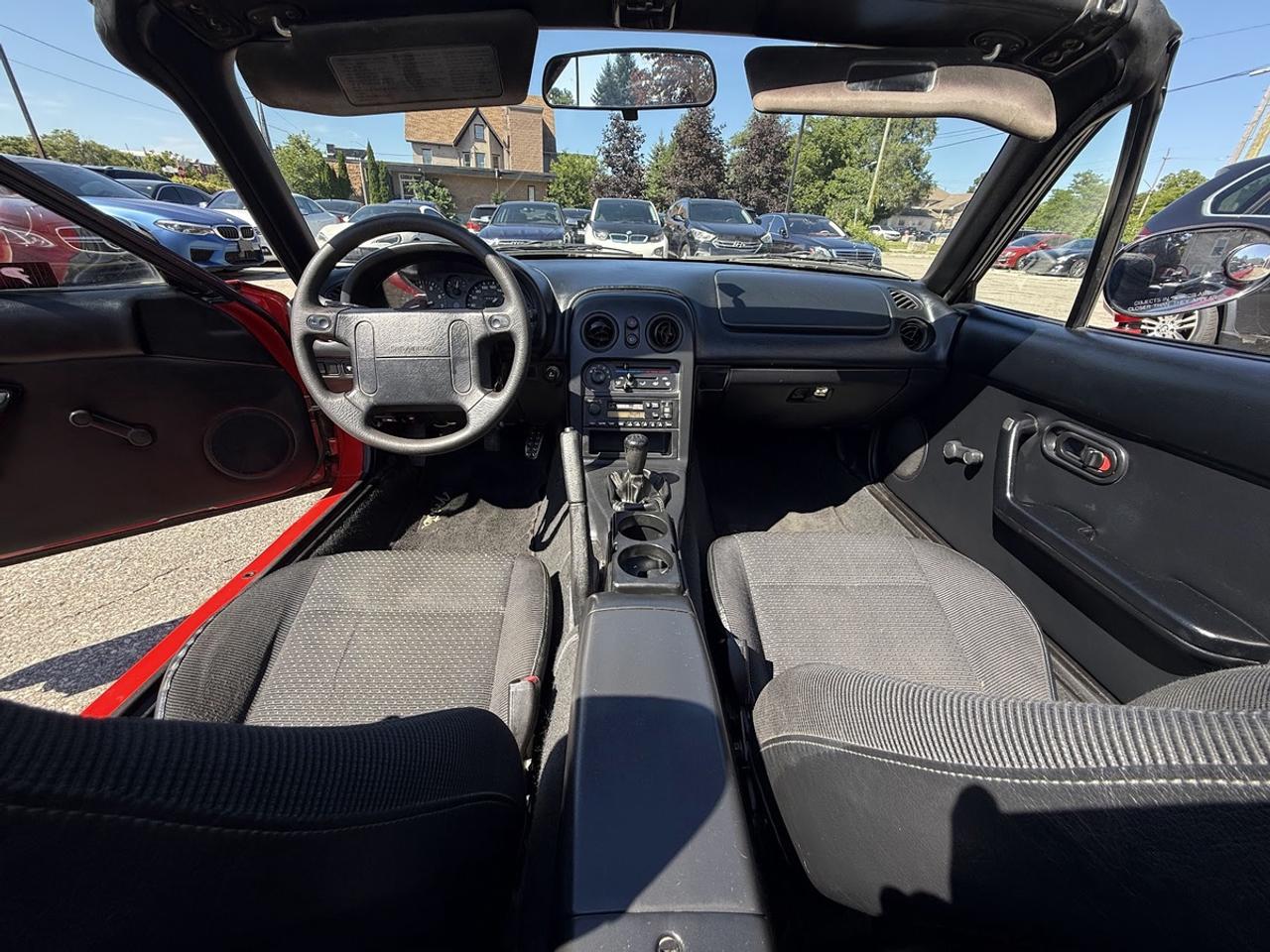 1996 Mazda Miata 5-Speed Convertible! Photo