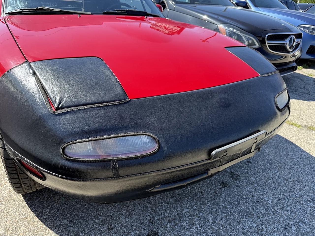1996 Mazda Miata 5-Speed Convertible! Photo