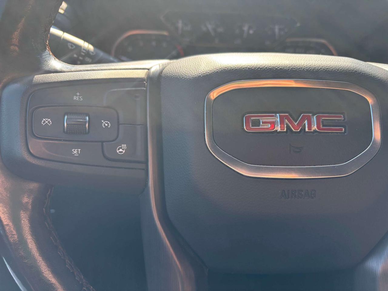 2021 GMC Sierra 1500 AT4 4WD Navigation Leather One Owner Clean CAR Photo