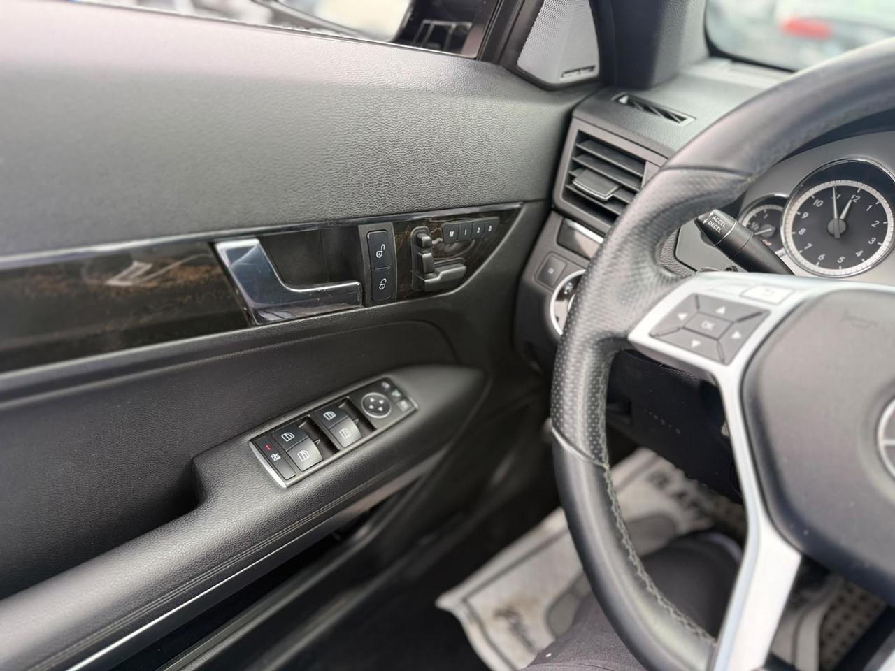 2012 Mercedes-Benz E-Class E350 Cabriolet Photo