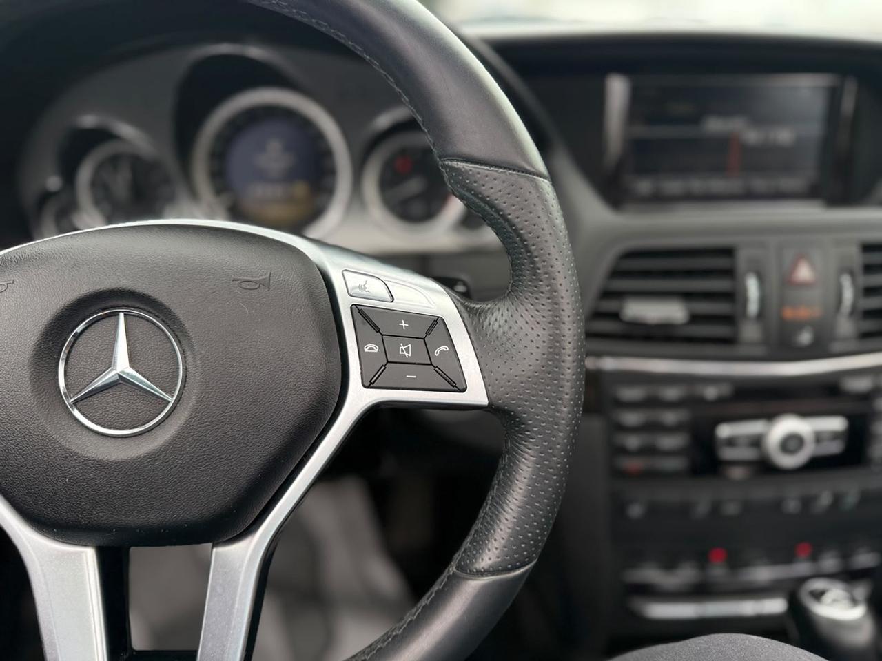 2012 Mercedes-Benz E-Class E350 Cabriolet Photo