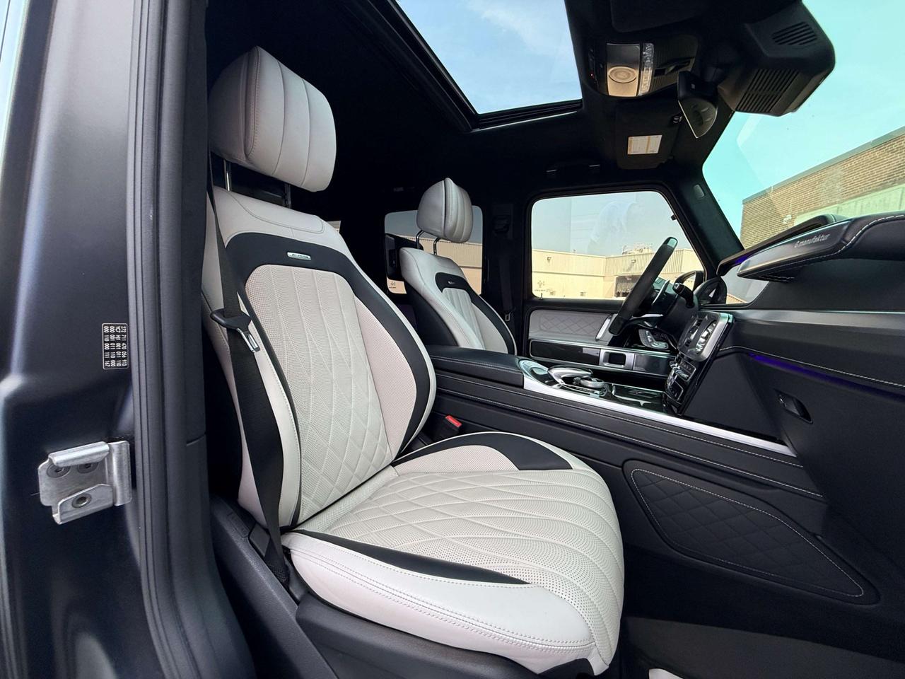 2021 Mercedes-Benz G-Class AMG G 63   DESIGNO MAGNO PAINT   EXCLUSIVE INTRIOR Photo