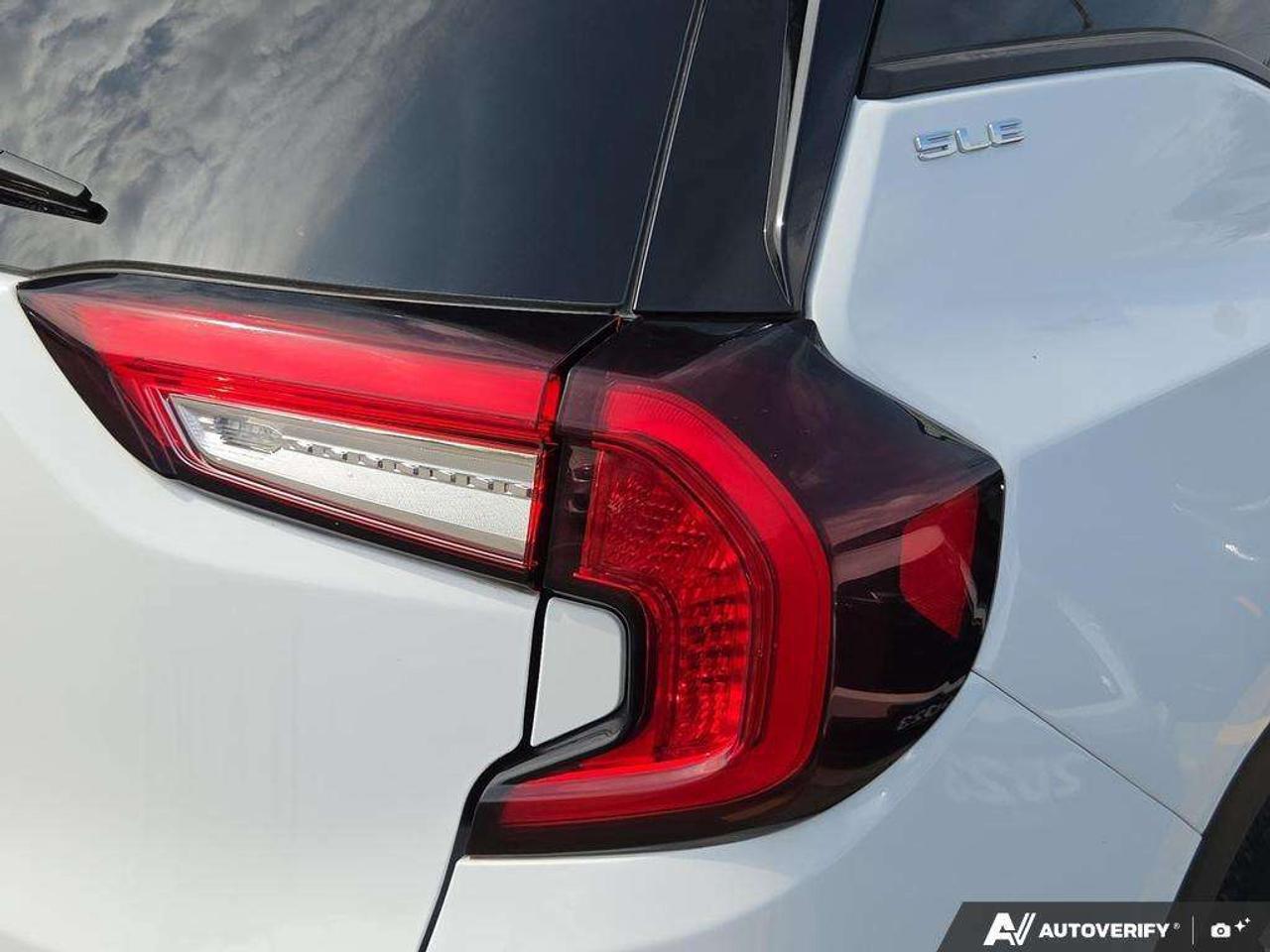 2024 GMC Terrain SLE   OFF LEASE   WELL MAINTAINED   CARPLAY Photo