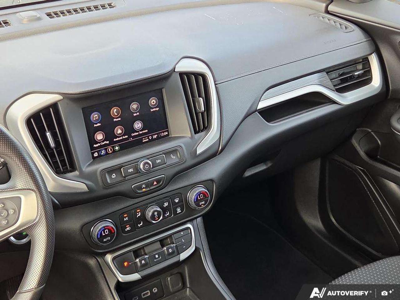 2024 GMC Terrain SLE   OFF LEASE   WELL MAINTAINED   CARPLAY Photo