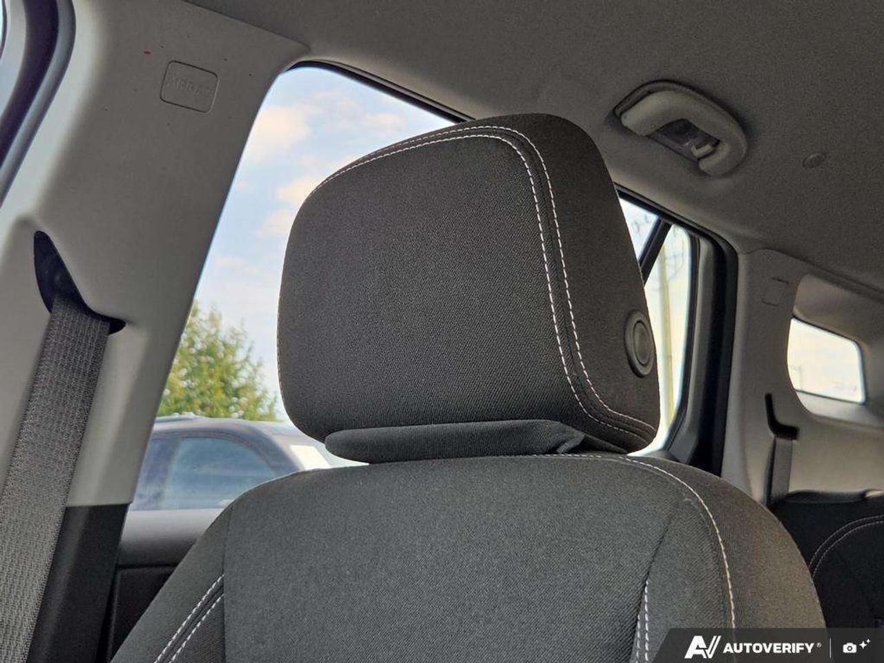 2024 GMC Terrain SLE   OFF LEASE   WELL MAINTAINED   CARPLAY Photo