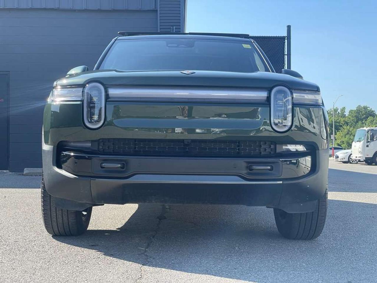 2025 Rivian R1S Adventure PKG - MAX PACK   GEN 2   660km RANGE! Photo