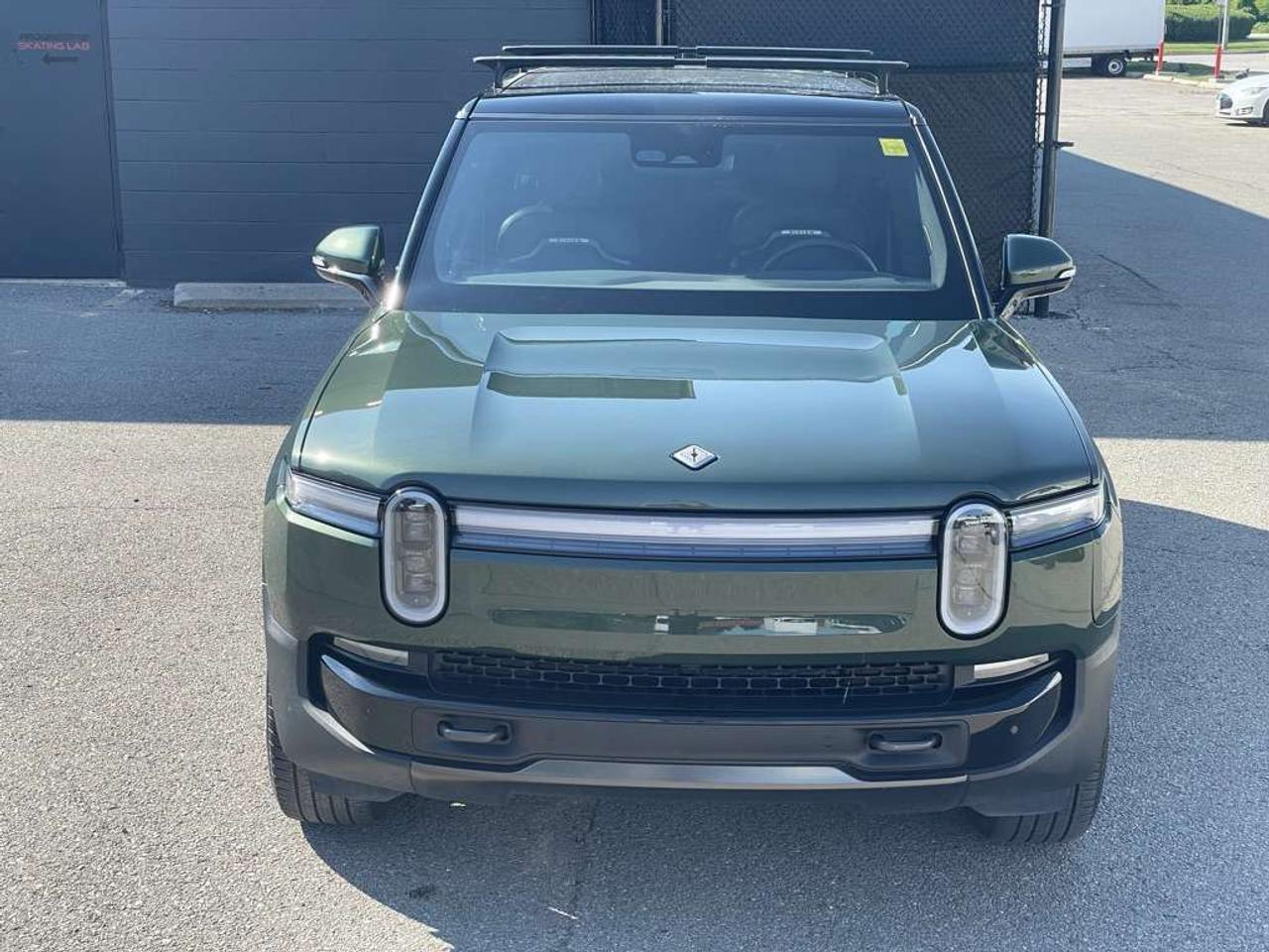 2025 Rivian R1S Adventure PKG - MAX PACK   GEN 2   660km RANGE! Photo