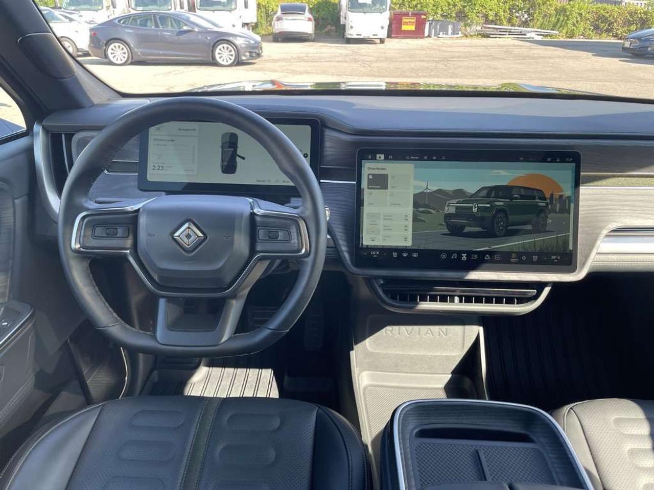 2025 Rivian R1S Adventure PKG - MAX PACK   GEN 2   660km RANGE! Photo