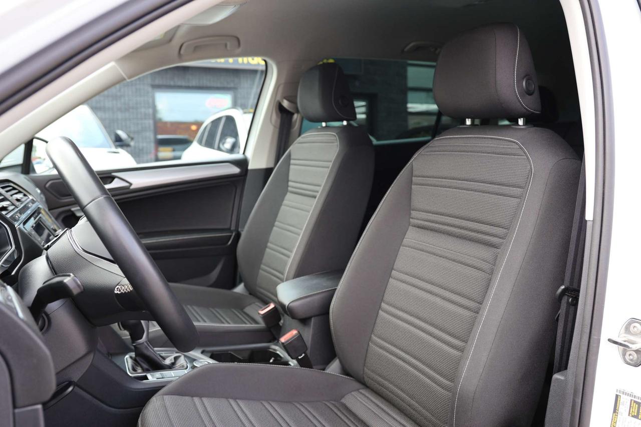 2023 Volkswagen Tiguan TRENDLINE-4MOTION-AWD/ADAPT CRUISE/BCAM/FORWARD ASSIST/BLIS/HEATED SEATS & STEERING/CARPLAY/TOW HITCH Photo