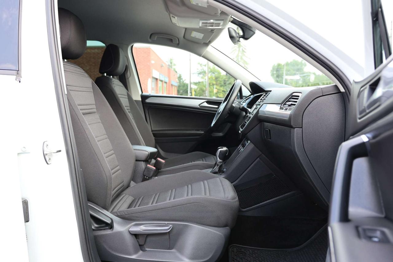 2023 Volkswagen Tiguan TRENDLINE-4MOTION-AWD/ADAPT CRUISE/BCAM/FORWARD ASSIST/BLIS/HEATED SEATS & STEERING/CARPLAY/TOW HITCH Photo