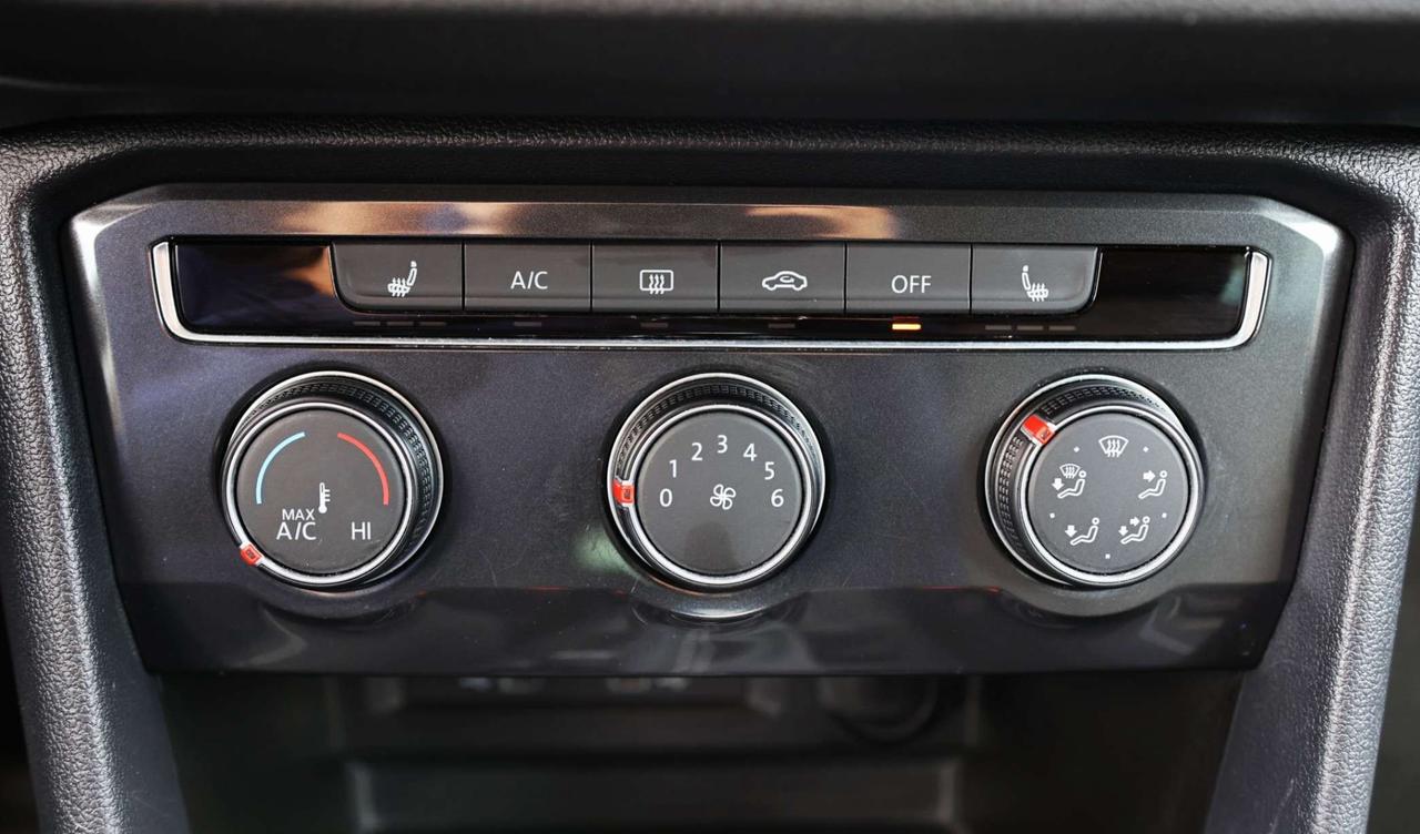 2023 Volkswagen Tiguan TRENDLINE-4MOTION-AWD/ADAPT CRUISE/BCAM/FORWARD ASSIST/BLIS/HEATED SEATS & STEERING/CARPLAY/TOW HITCH Photo