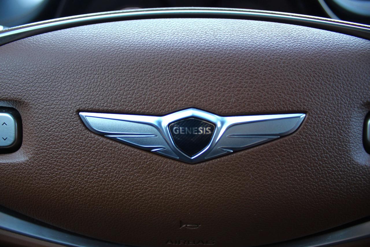 2023 Genesis GV70 2.5T Advanced Photo