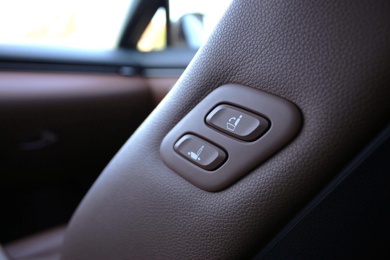 2023 Genesis GV70 2.5T Advanced Photo