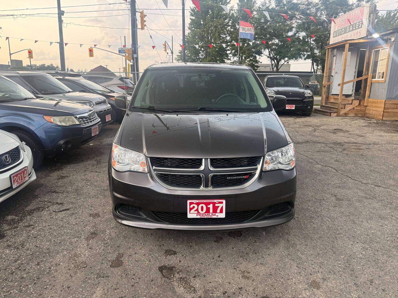 2017 Dodge Grand Caravan *** 3 YEAR WARRANTY INCLUDED *** Photo