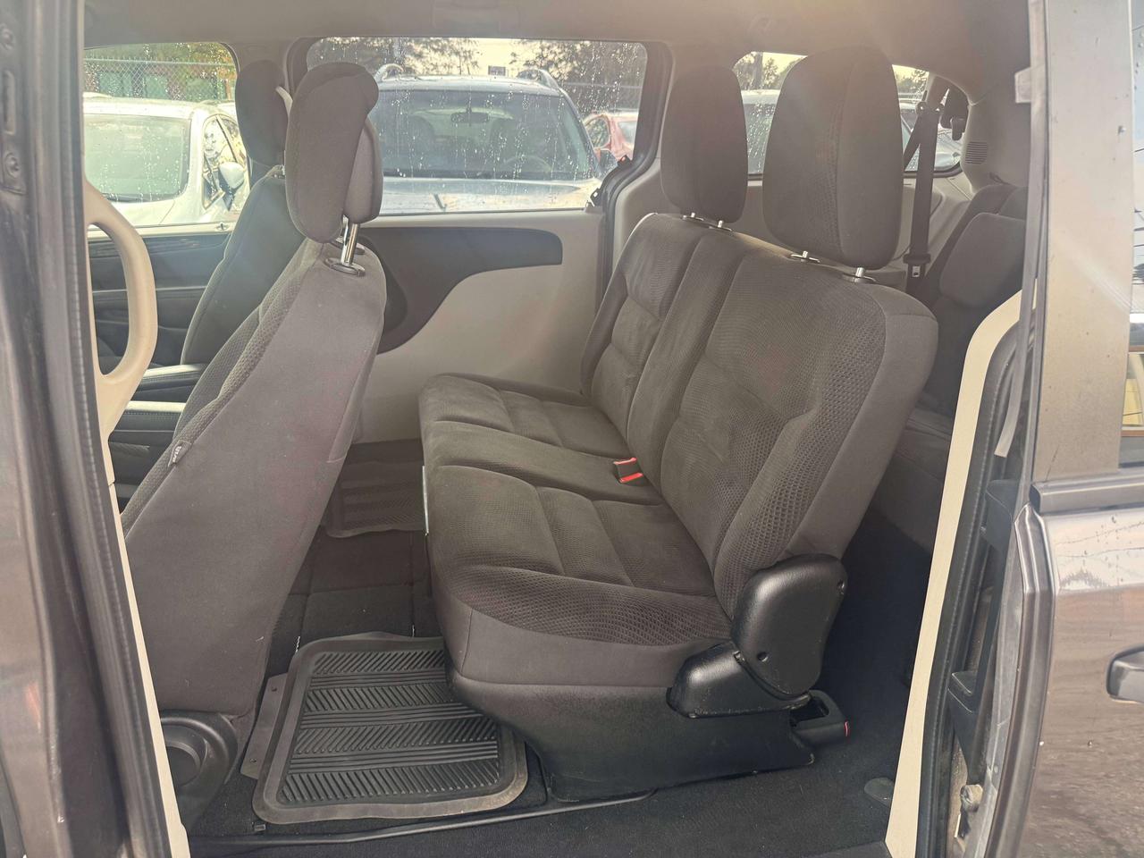 2017 Dodge Grand Caravan *** 3 YEAR WARRANTY INCLUDED *** Photo