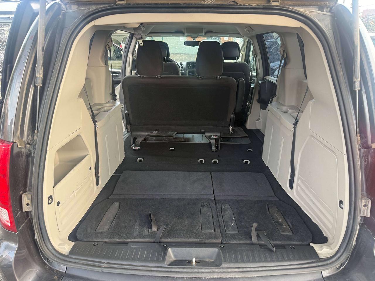 2017 Dodge Grand Caravan *** 3 YEAR WARRANTY INCLUDED *** Photo