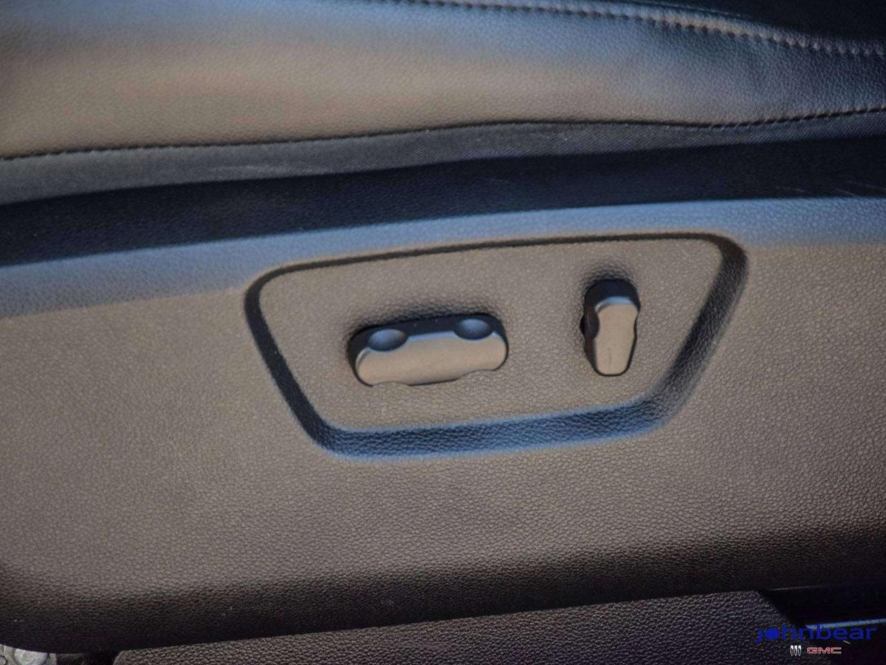2013 Chevrolet CAPTIVA LT Photo