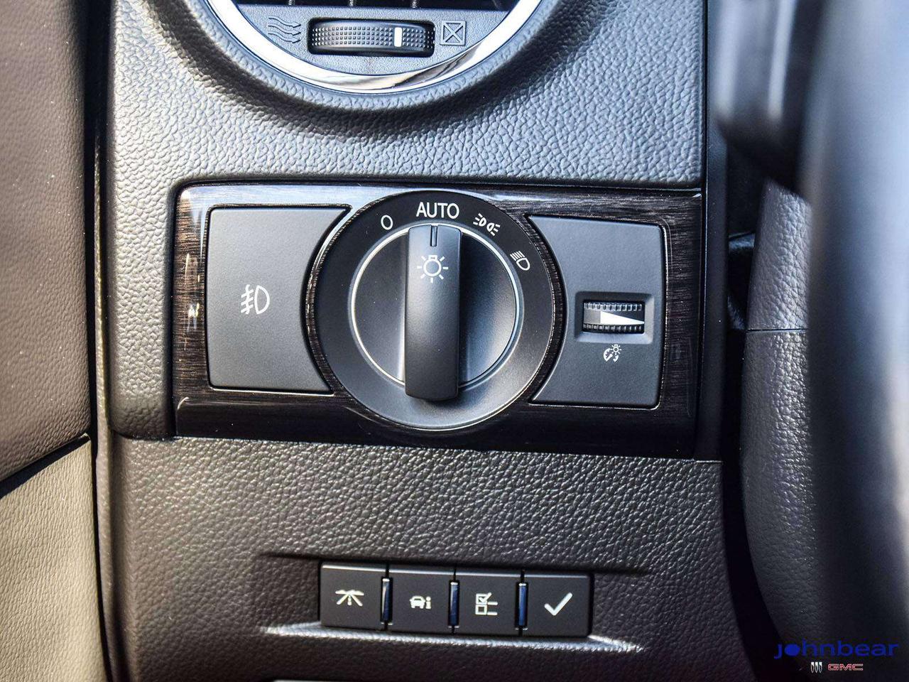 2013 Chevrolet CAPTIVA LT Photo