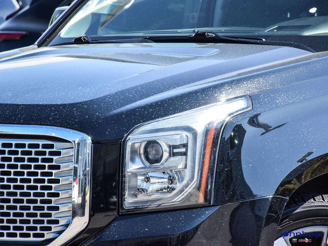 2017 GMC Yukon Denali Photo