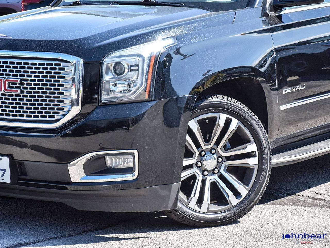 2017 GMC Yukon Denali Photo5