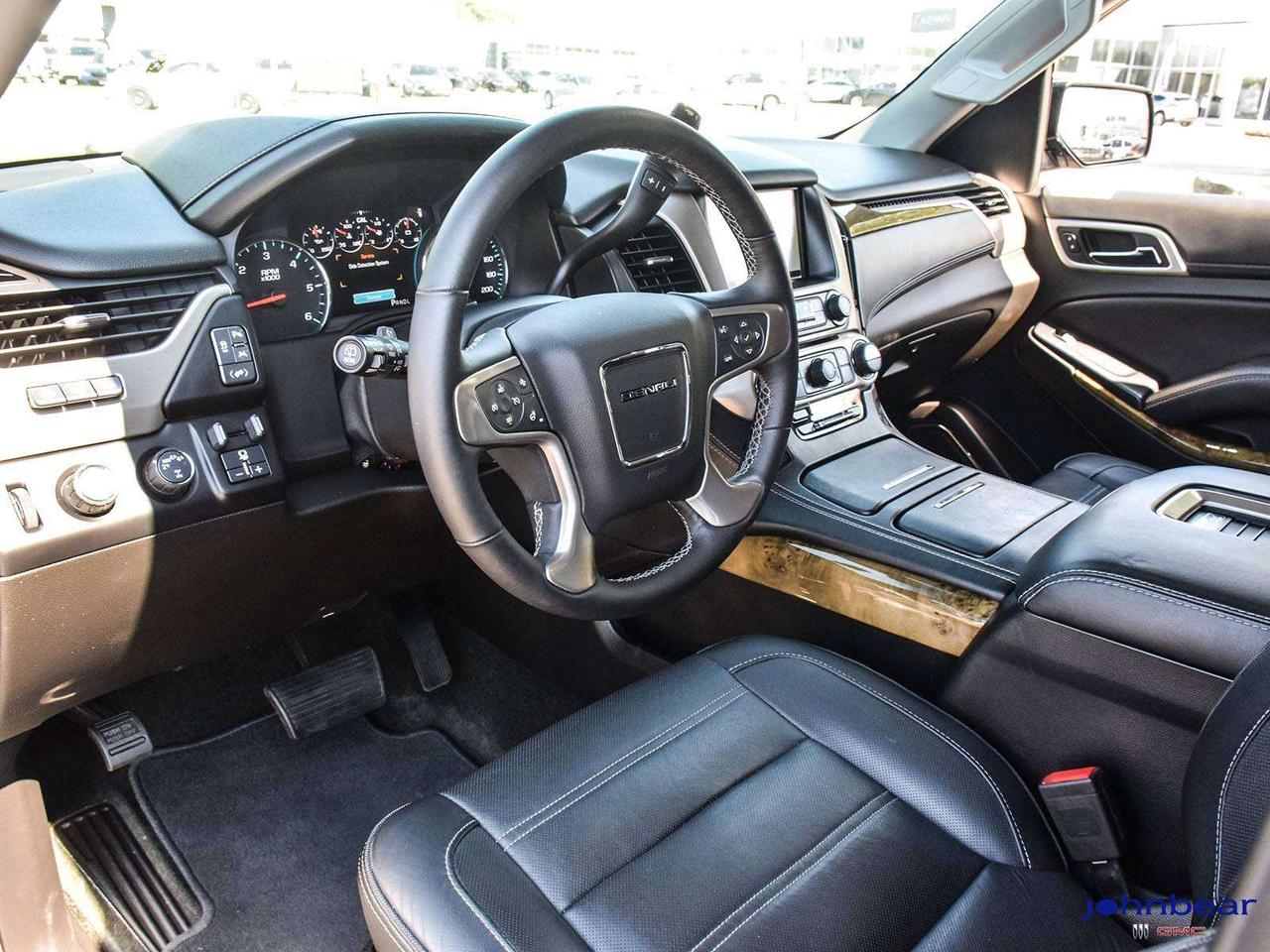 2017 GMC Yukon Denali Photo