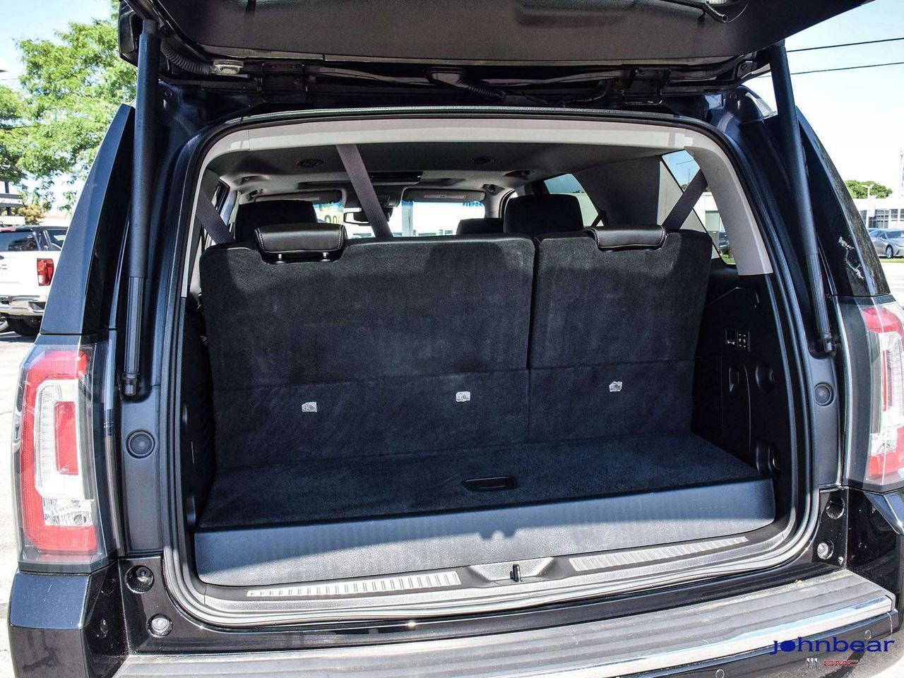 2017 GMC Yukon Denali Photo