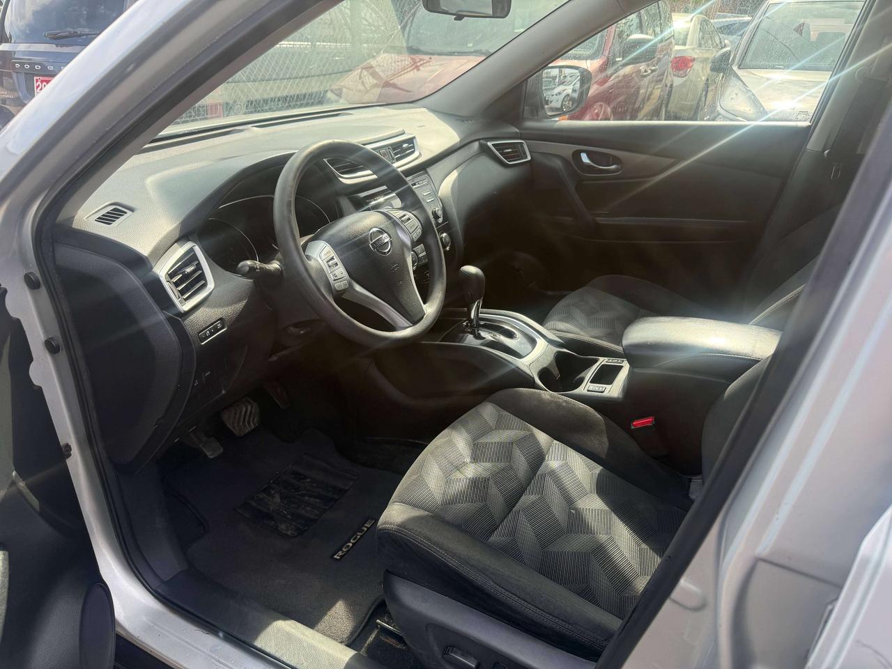 2015 Nissan Rogue *** 3 YEAR WARRANTY INCLUDED *** Photo