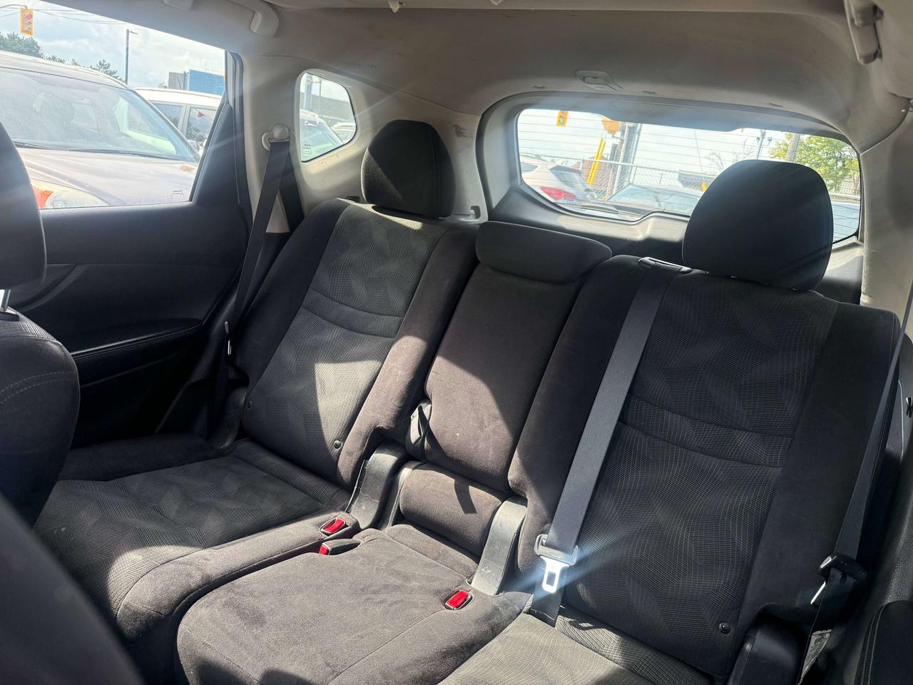 2015 Nissan Rogue *** 3 YEAR WARRANTY INCLUDED *** Photo