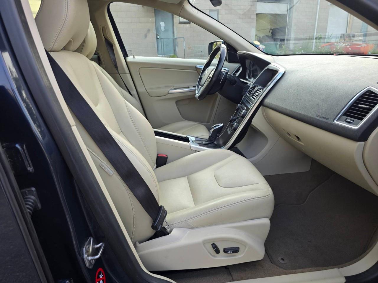 2015 Volvo XC60 AWD 5DR T6 PREMIER PLUS Photo