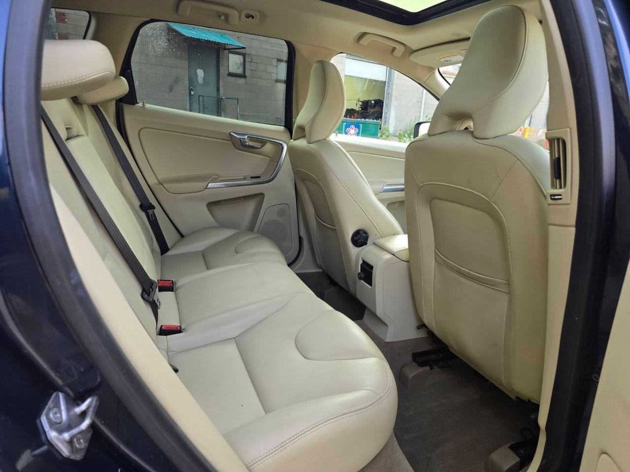 2015 Volvo XC60 AWD 5DR T6 PREMIER PLUS Photo