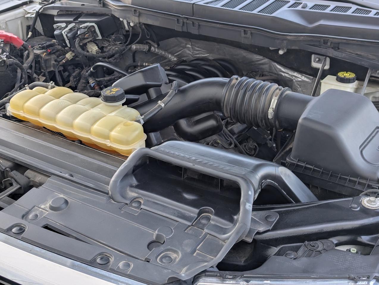 2022 Ford F-150 XLT/5.0 V8/4X4/SUPERCREW/5.5ftbed Photo