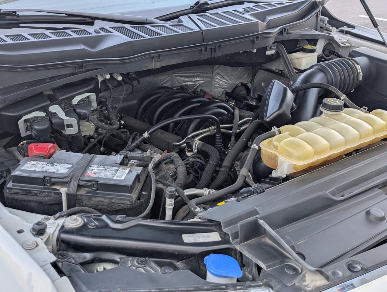 2022 Ford F-150 XLT/5.0 V8/4X4/SUPERCREW/5.5ftbed Photo