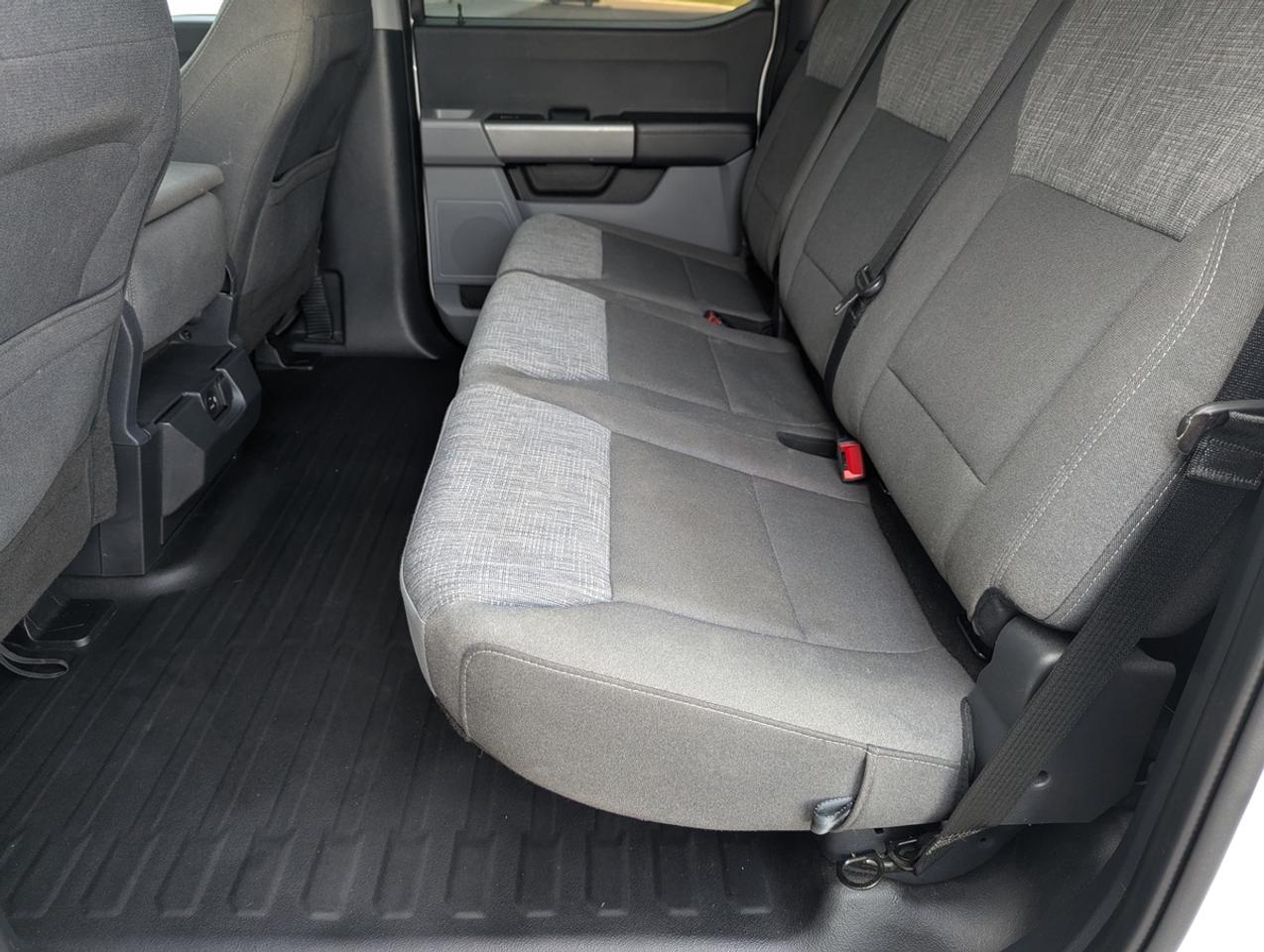 2022 Ford F-150 XLT/5.0 V8/4X4/SUPERCREW/5.5ftbed Photo