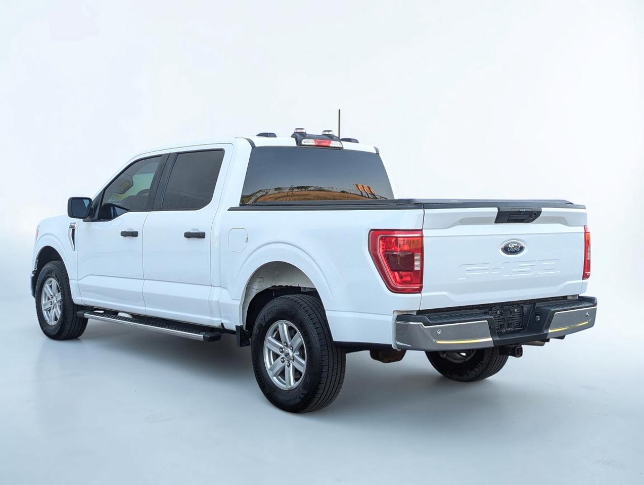 2022 Ford F-150 XLT/5.0 V8/4X4/SUPERCREW/5.5ftbed Photo