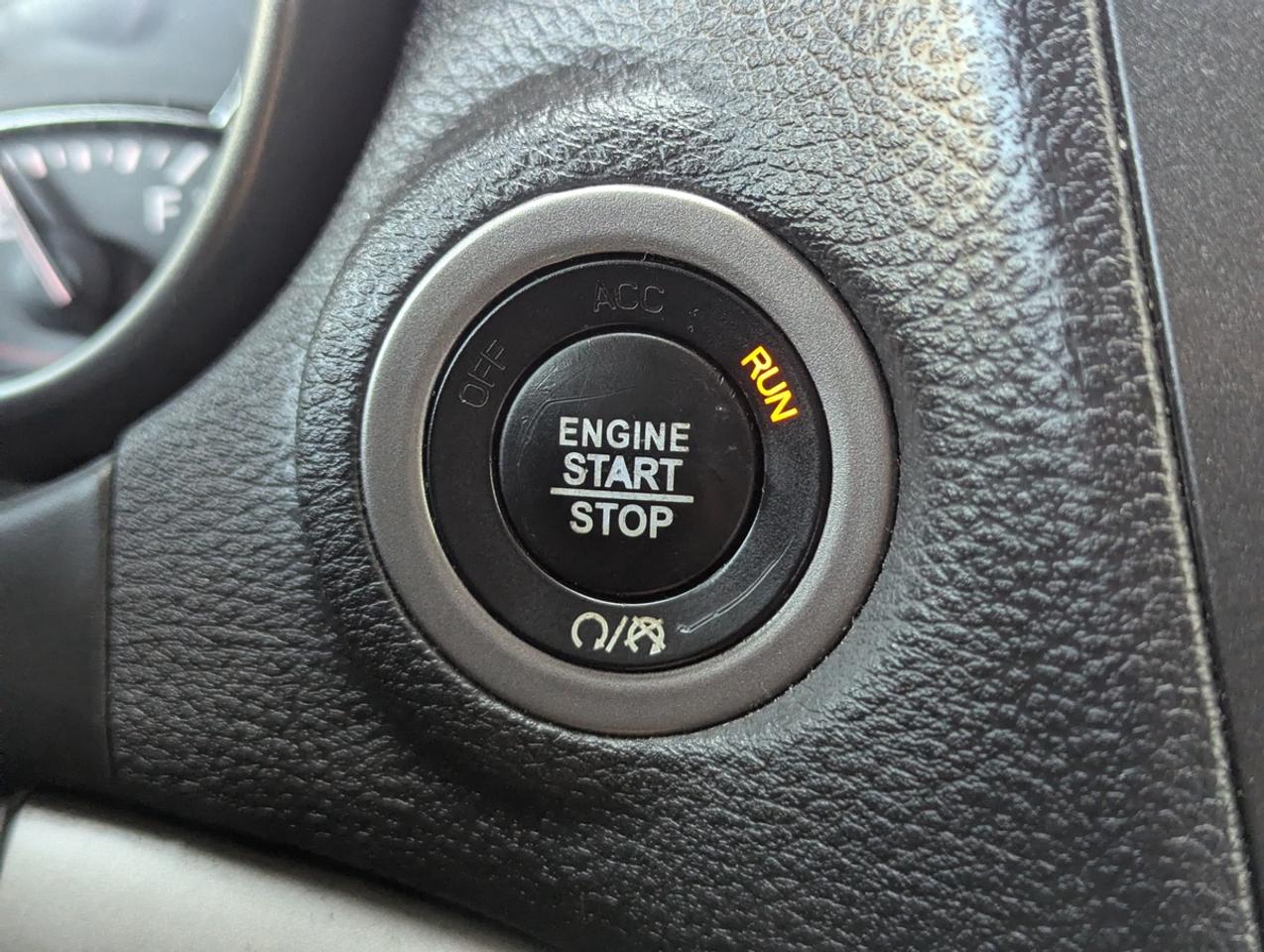 2018 Dodge Journey AWD/Crossroad/7PASSENGERS/AWD/NAV/RemoteStart/ Photo