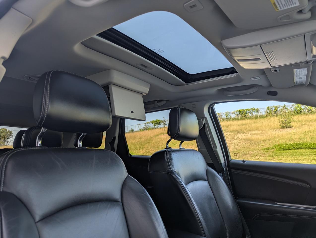 2018 Dodge Journey AWD/Crossroad/7PASSENGERS/AWD/NAV/RemoteStart/ Photo