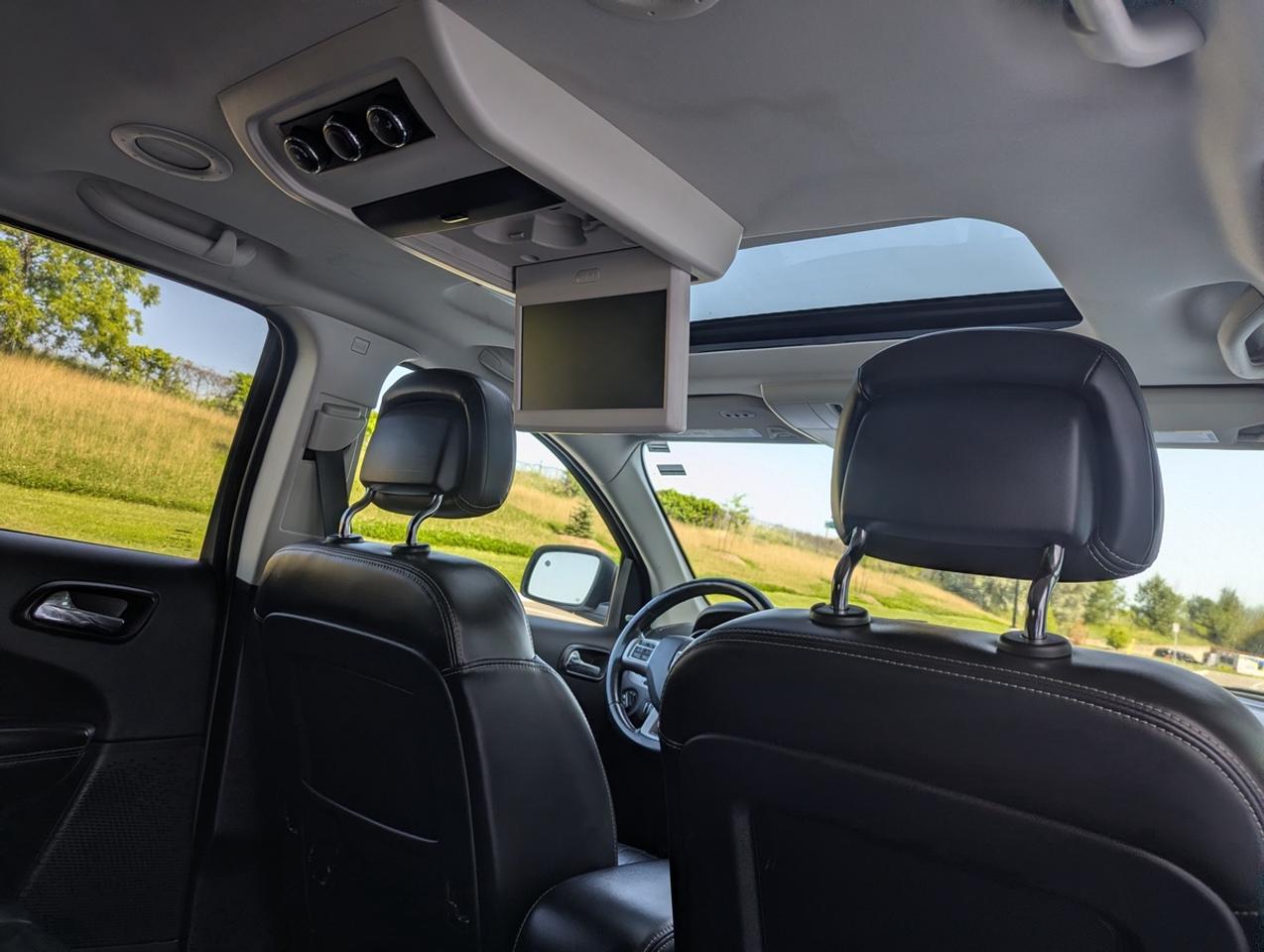 2018 Dodge Journey AWD/Crossroad/7PASSENGERS/AWD/NAV/RemoteStart/ Photo