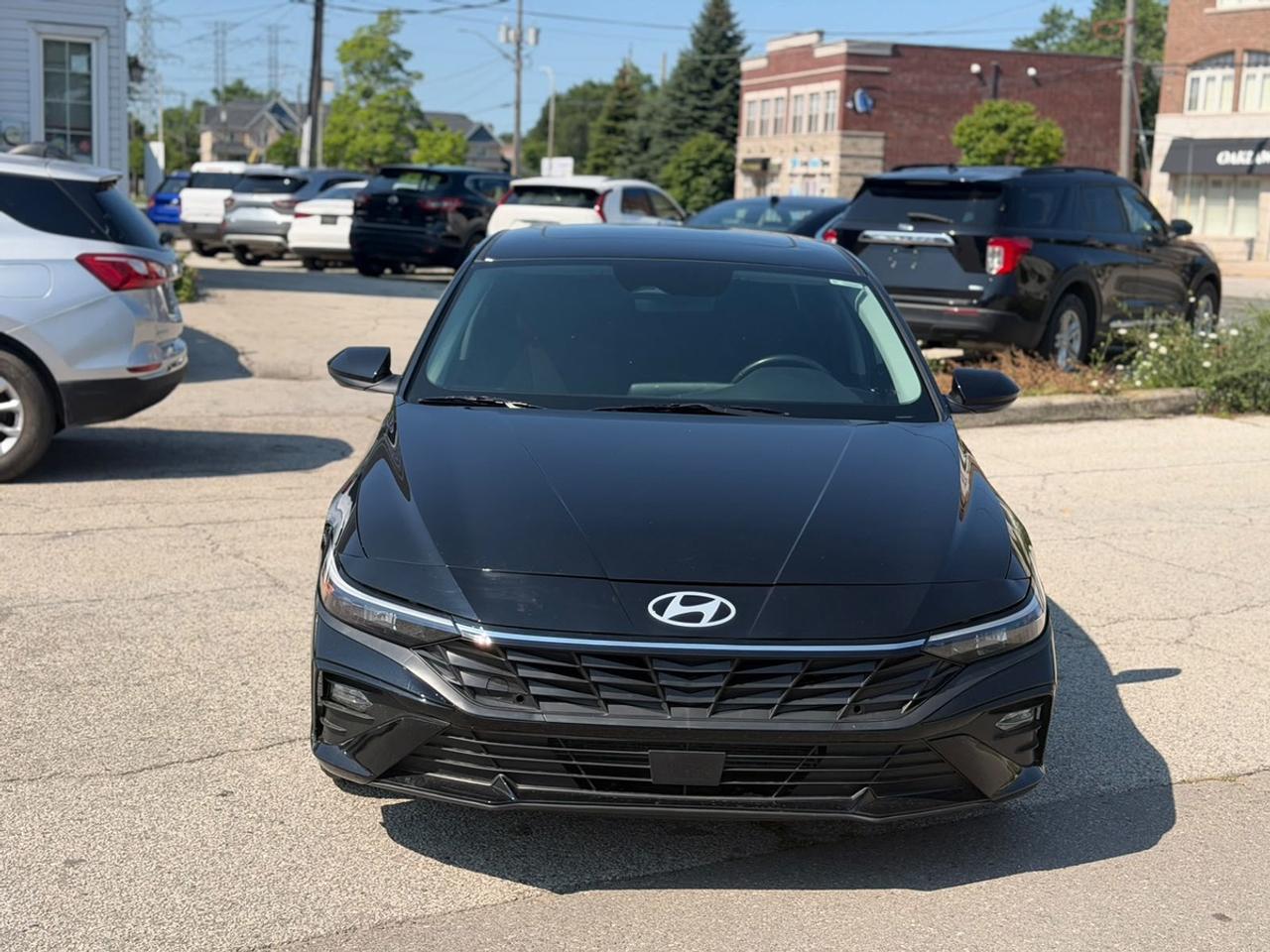 2025 Hyundai Elantra SEL Sport Photo5