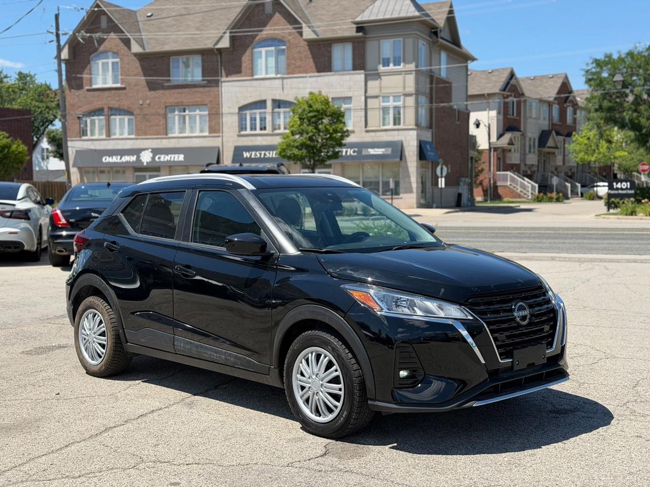 2025 Nissan Kicks SV Photo