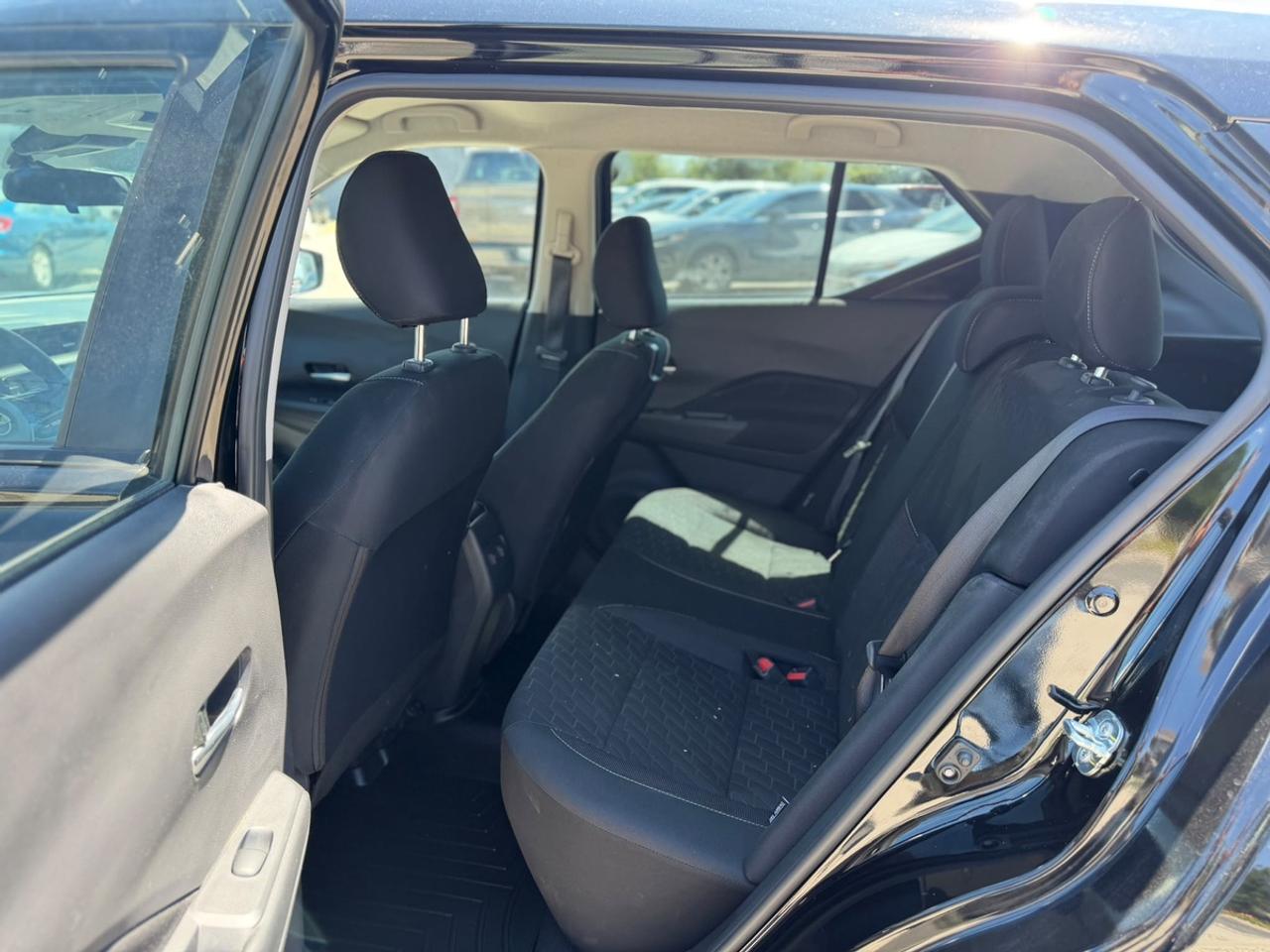 2025 Nissan Kicks SV Photo