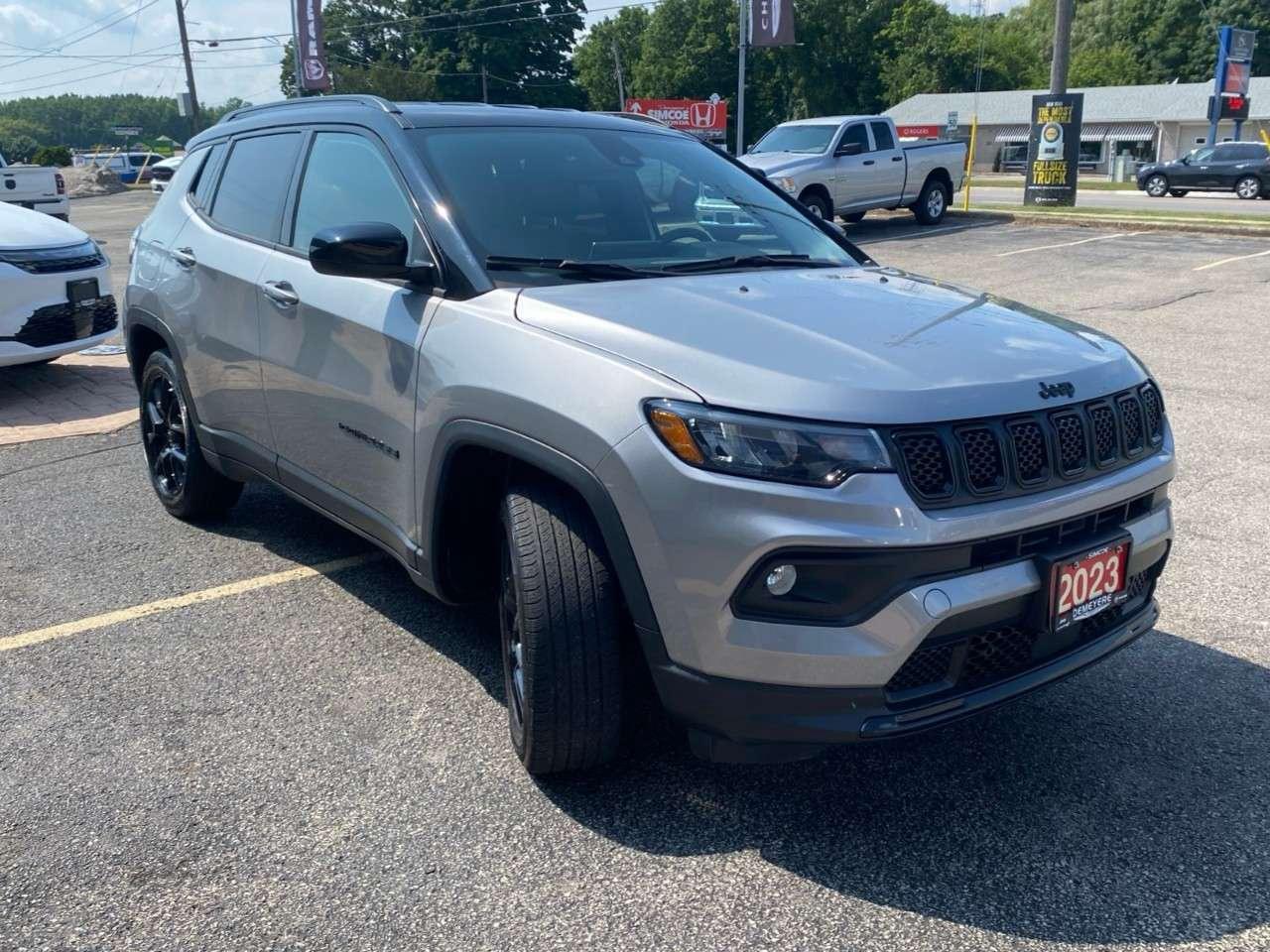 2023 Jeep Compass Altitude 4x4 Photo