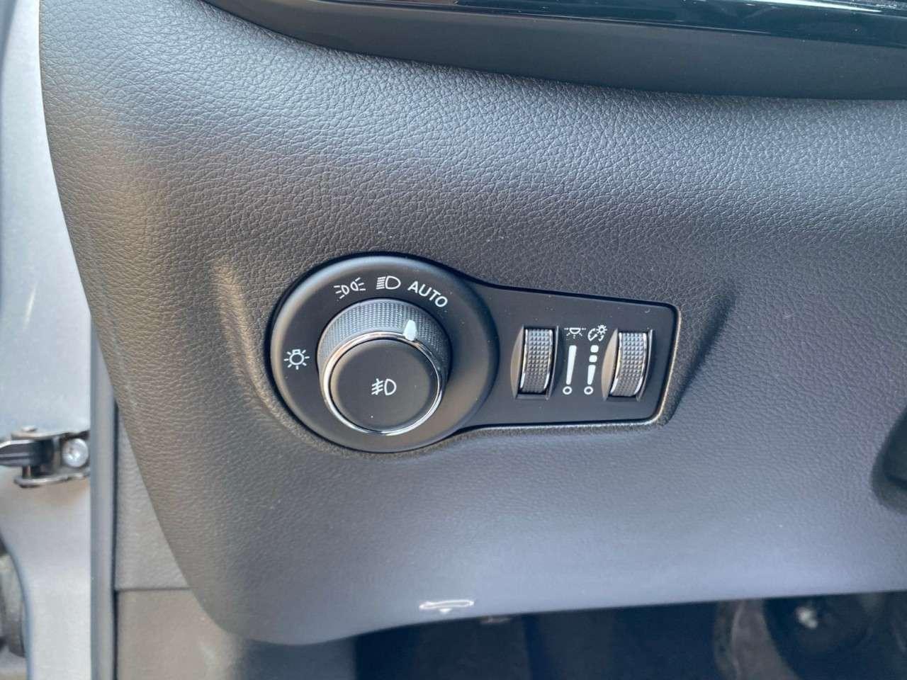 2023 Jeep Compass Altitude 4x4 Photo