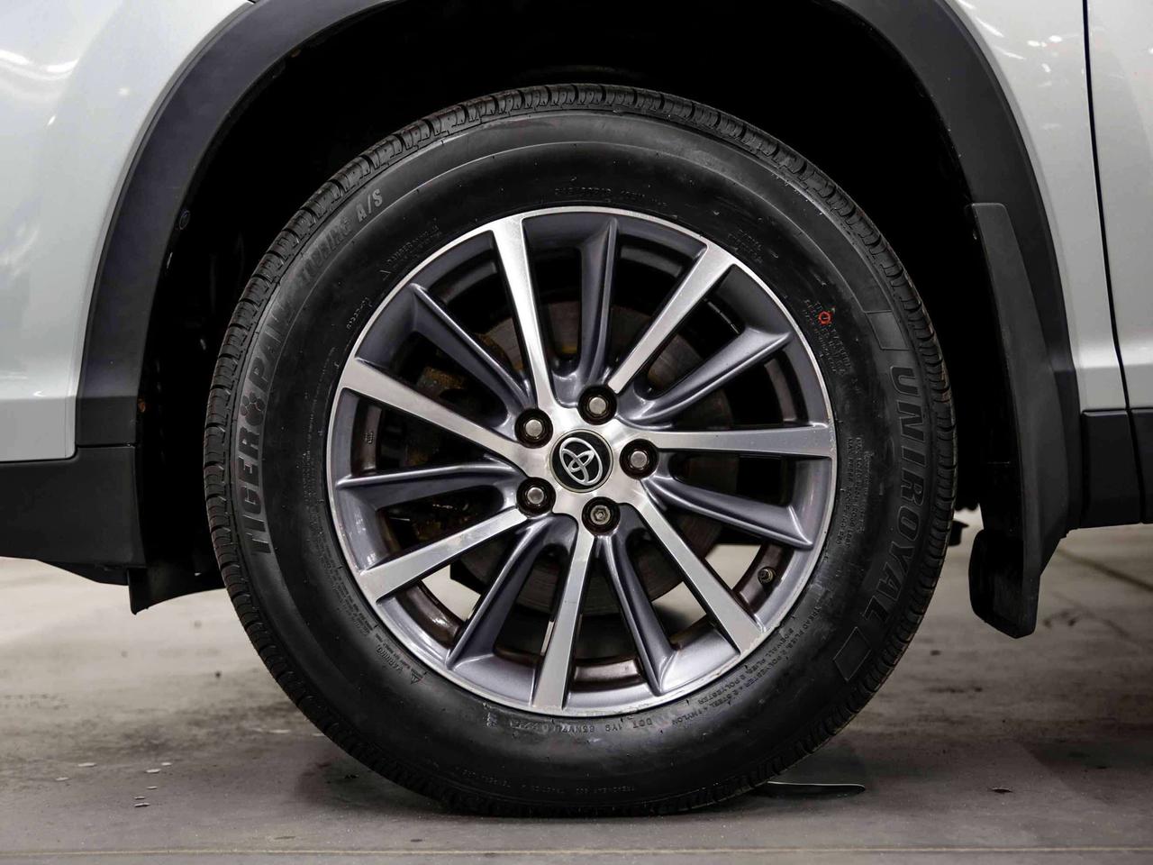 2019 Toyota Highlander  Photo