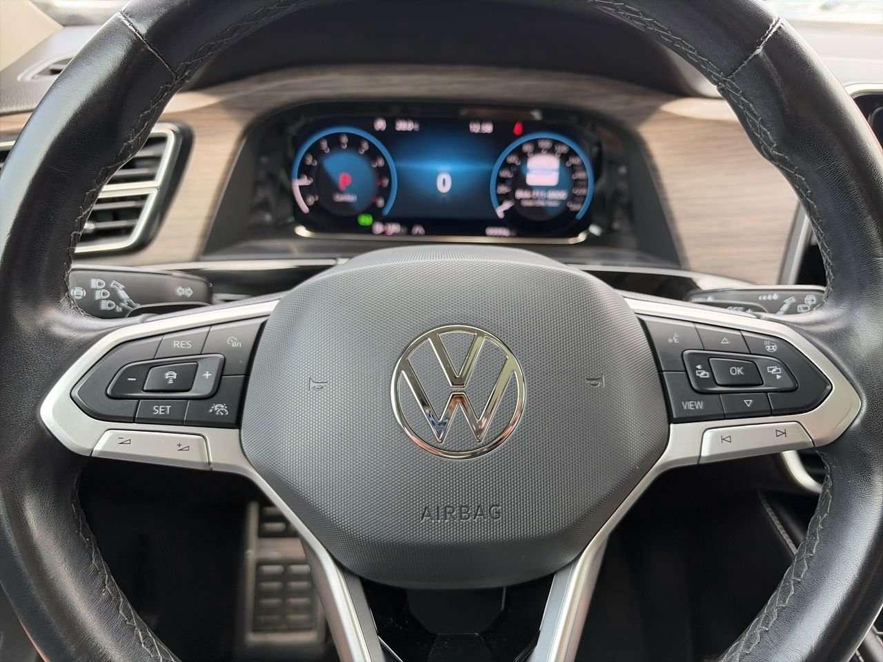 2024 Volkswagen Atlas Execline 2.0 TSI 4MOTION Remote Starter  3rd Row Seat  Leather  Sunroof Photo