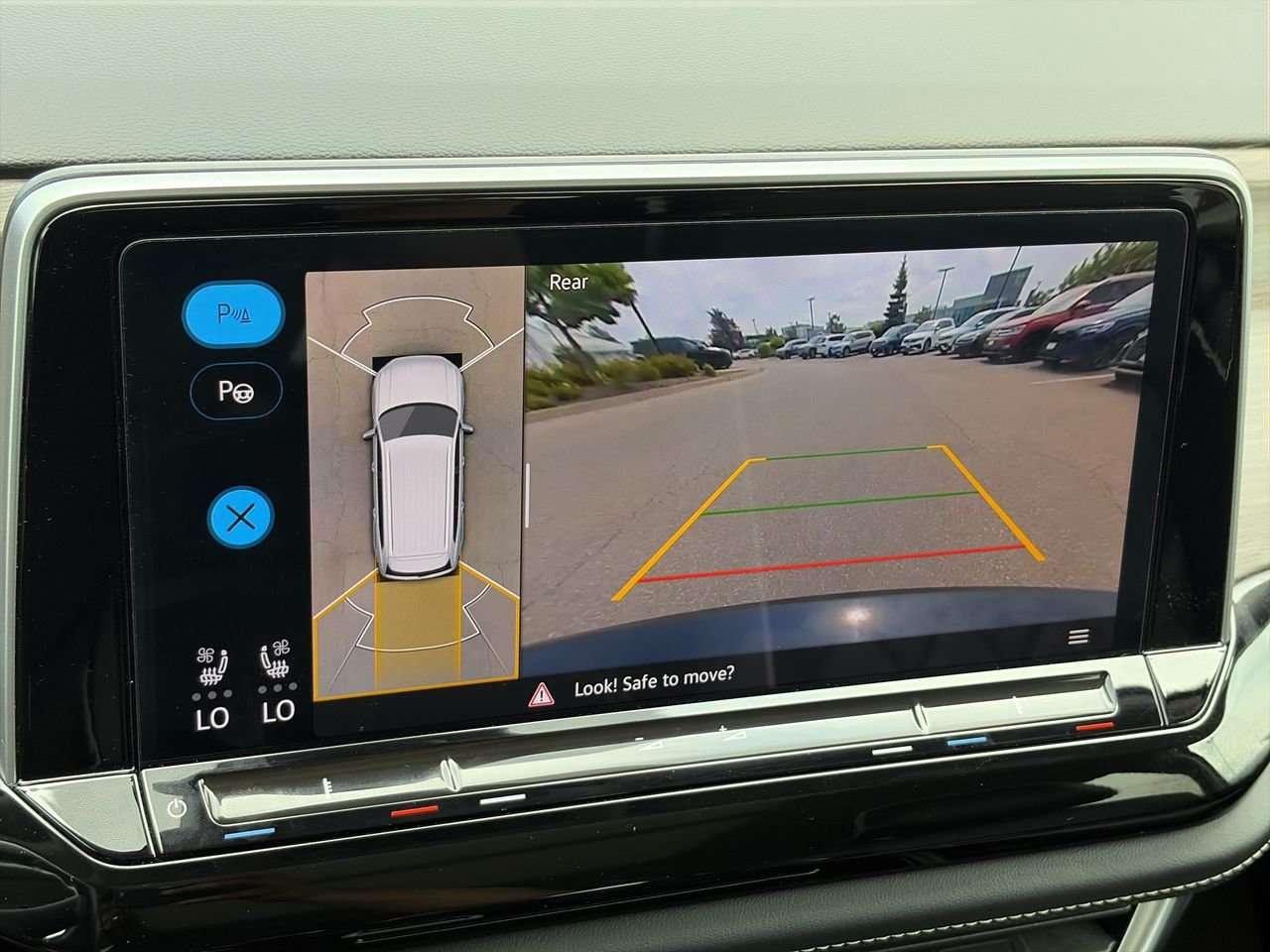 2024 Volkswagen Atlas Execline 2.0 TSI 4MOTION Remote Starter  3rd Row Seat  Leather  Sunroof Photo