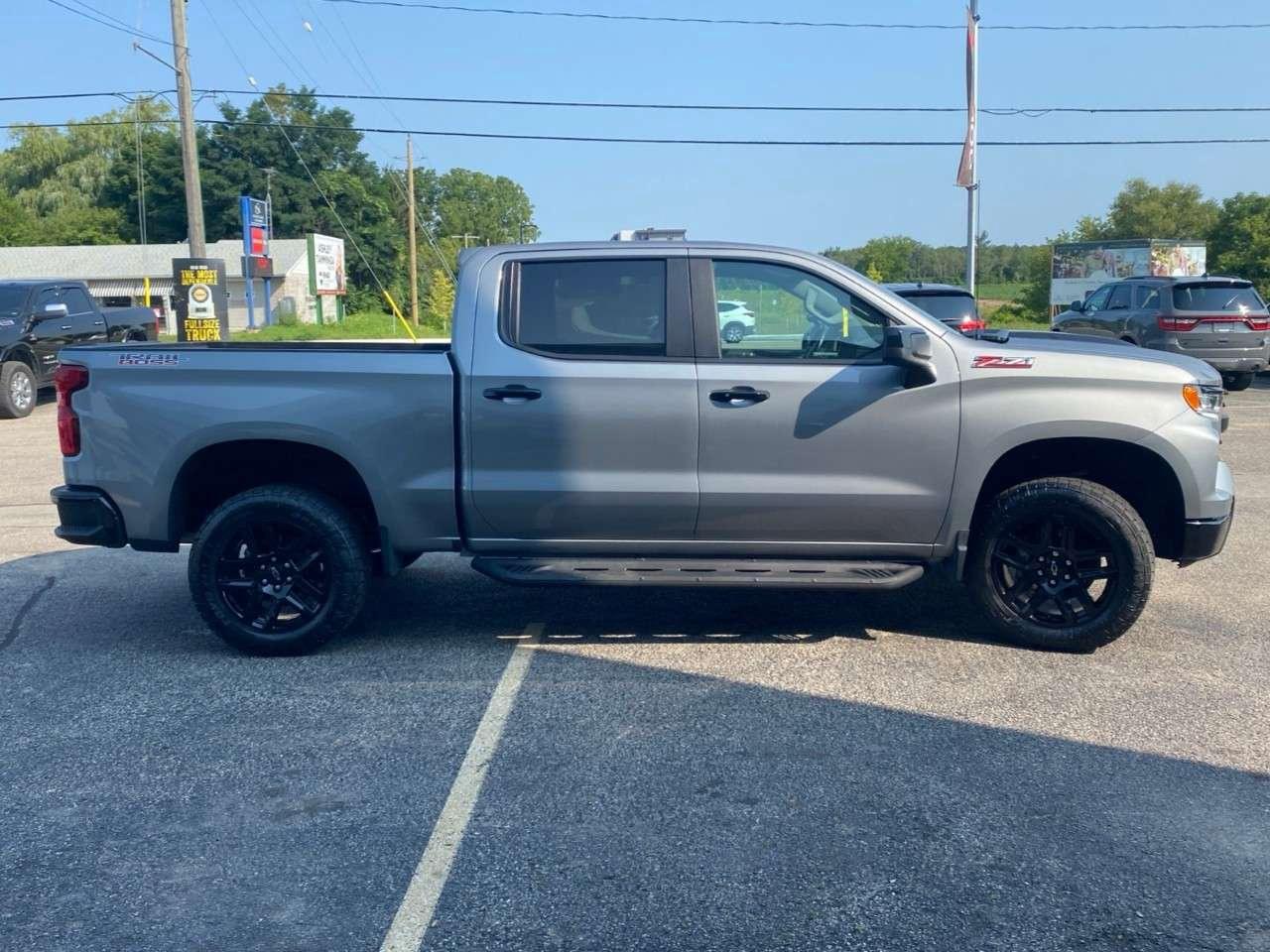 2025 Chevrolet Silverado 1500 Crew Cab Short Box 4-Wheel Drive LT Trail Boss Photo