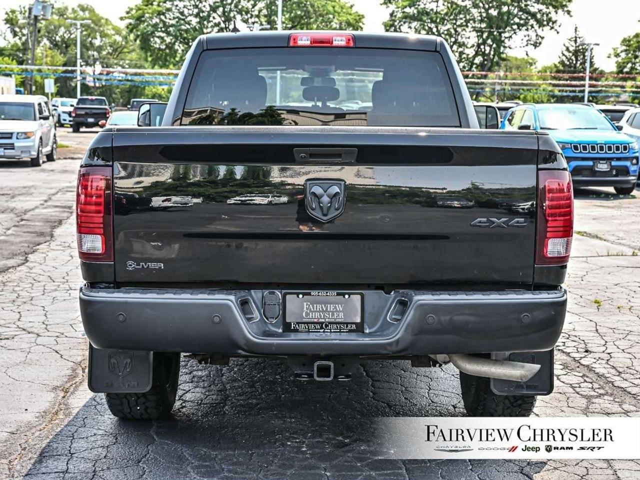 2021 RAM 1500 Warlock 4x4 Quad Cab 6'4 Box WARLOCK   4X4   LONG BOX   BLUETOOTH   CARPLAY   DUAL CLIMATE Photo4