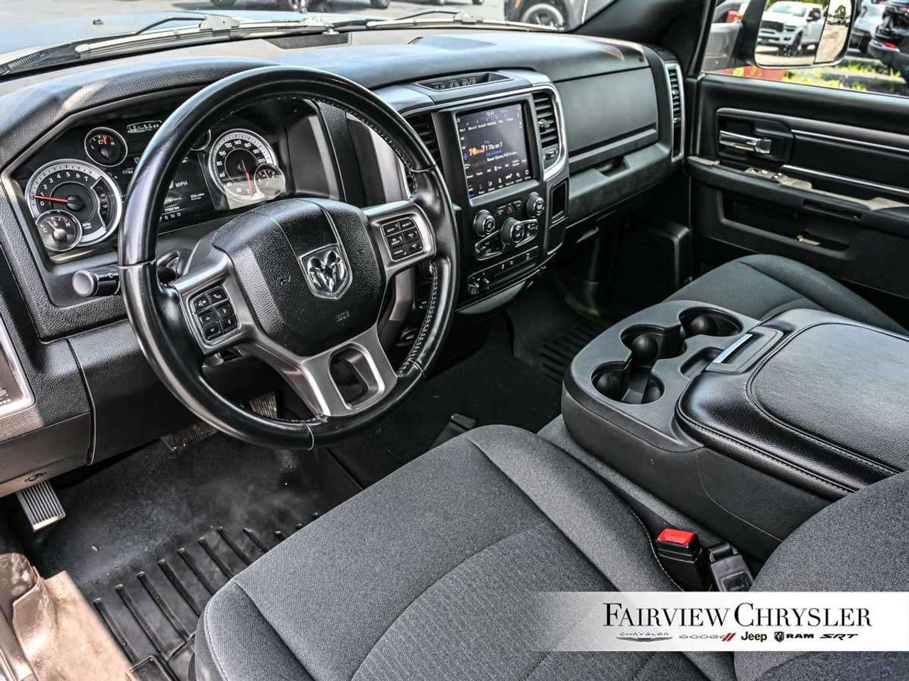 2021 RAM 1500 Warlock 4x4 Quad Cab 6'4 Box WARLOCK   4X4   LONG BOX   BLUETOOTH   CARPLAY   DUAL CLIMATE Photo
