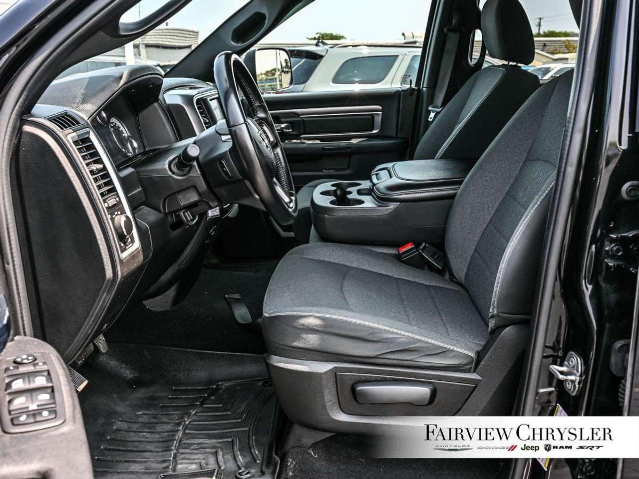 2021 RAM 1500 Warlock 4x4 Quad Cab 6'4 Box WARLOCK   4X4   LONG BOX   BLUETOOTH   CARPLAY   DUAL CLIMATE Photo