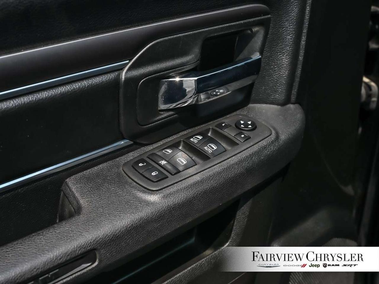 2021 RAM 1500 Warlock 4x4 Quad Cab 6'4 Box WARLOCK   4X4   LONG BOX   BLUETOOTH   CARPLAY   DUAL CLIMATE Photo